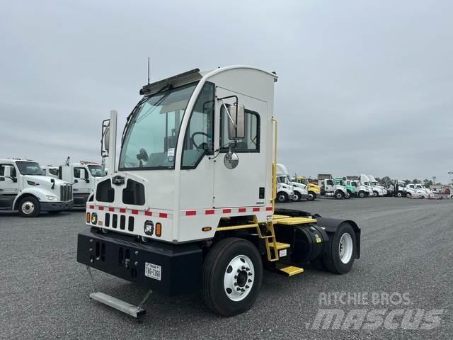 Autocar ACTT42 码头牵引车