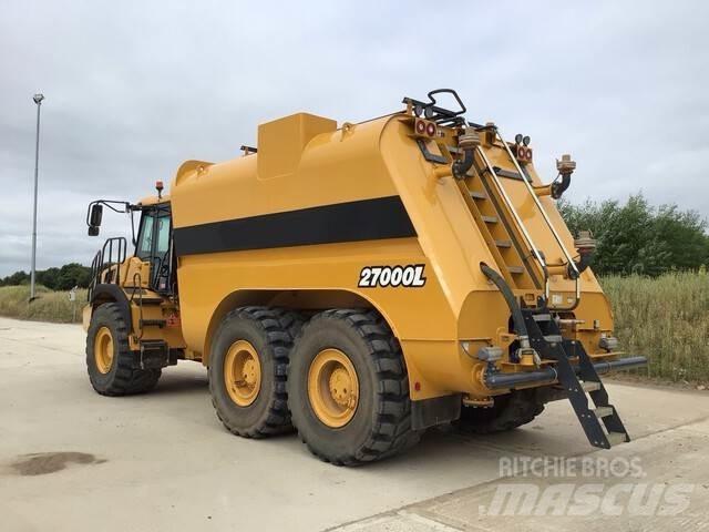 Bell B30E 水罐车
