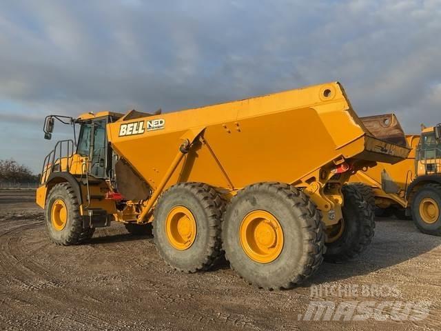 Bell B30E 铰接式自卸车