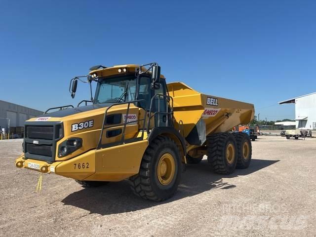 Bell B30E 铰接式自卸车