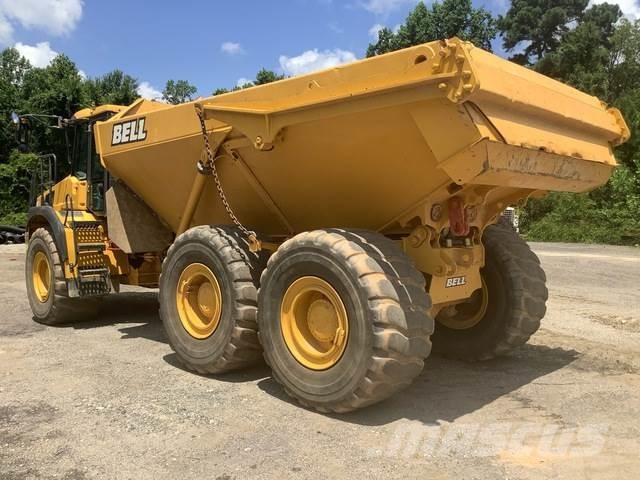 Bell B30E 铰接式自卸车