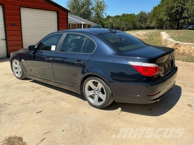 BMW 528i 汽车