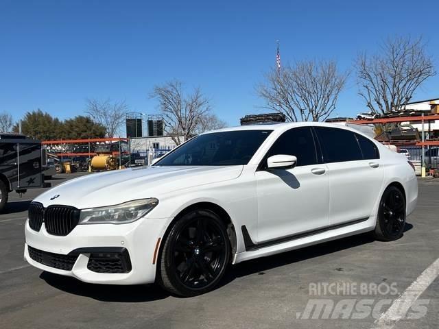 BMW 750I 汽车