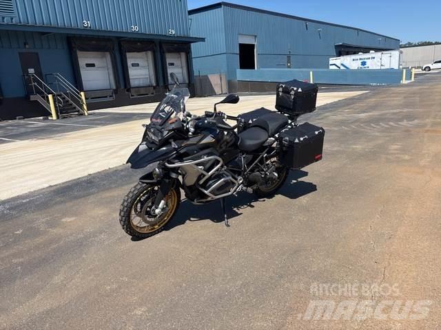 BMW R1250 沙滩车