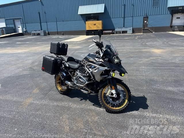 BMW R1250 沙滩车