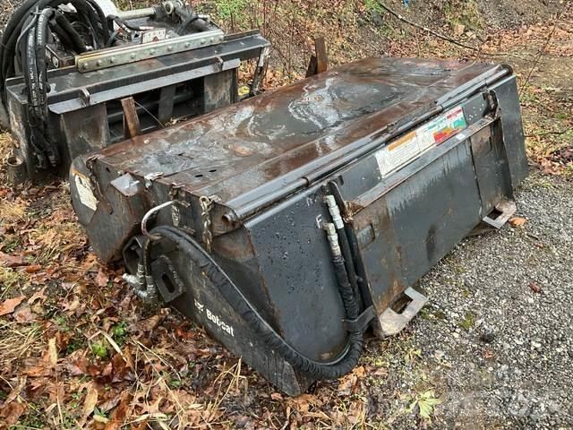 Bobcat  扫地机