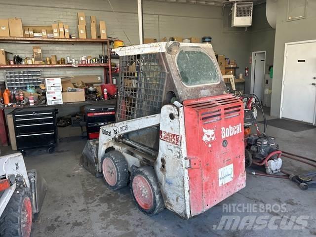 Bobcat 463 滑移装载机