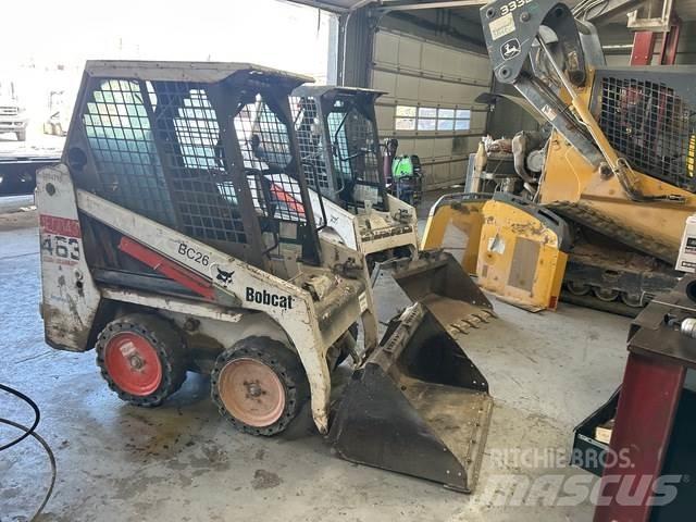 Bobcat 463 滑移装载机