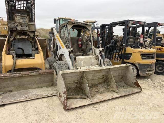Bobcat 873 滑移装载机