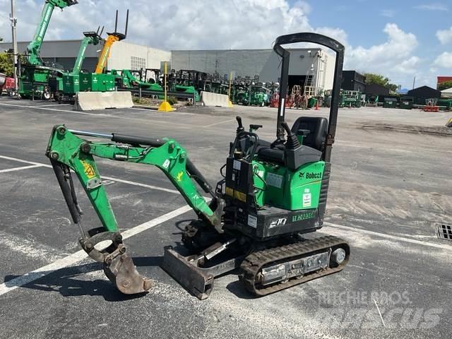 Bobcat E10 履带挖掘机