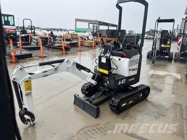 Bobcat E10e 履带挖掘机