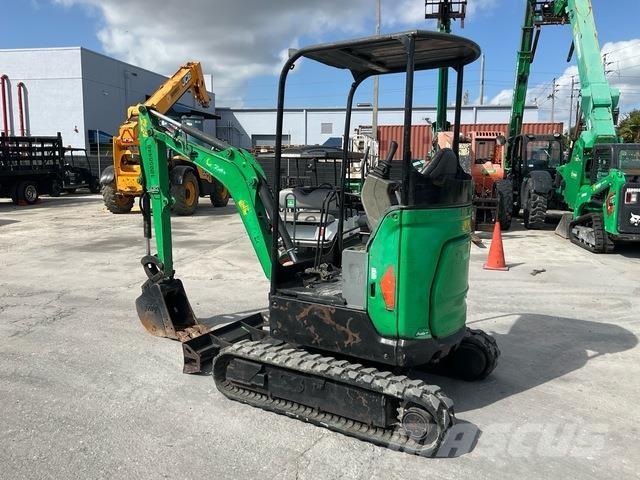 Bobcat E20 履带挖掘机