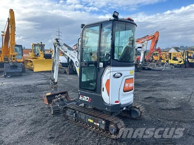 Bobcat E20Z 小型挖掘机