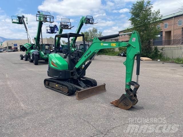 Bobcat E32 履带挖掘机