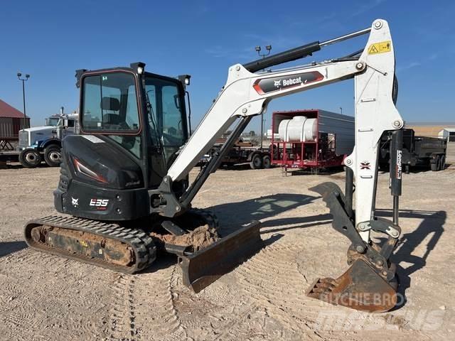 Bobcat E35 履带挖掘机