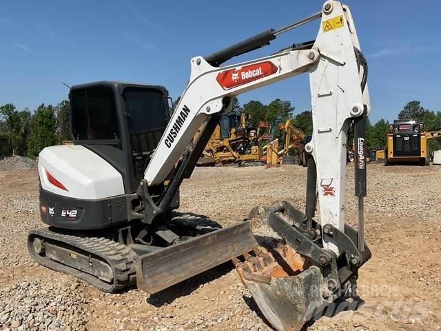 Bobcat E42 履带挖掘机