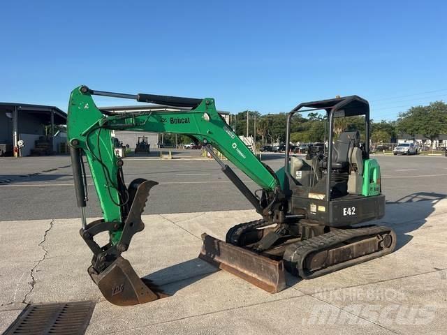 Bobcat E42 履带挖掘机