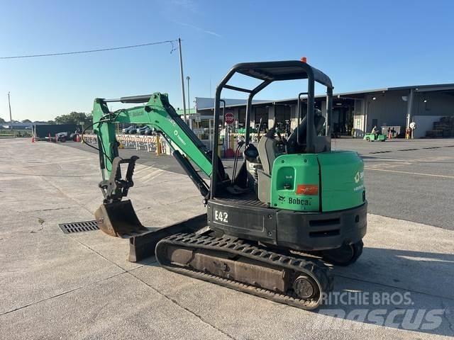 Bobcat E42 履带挖掘机