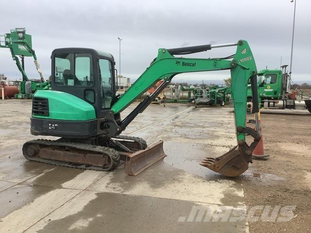 Bobcat E42 履带挖掘机