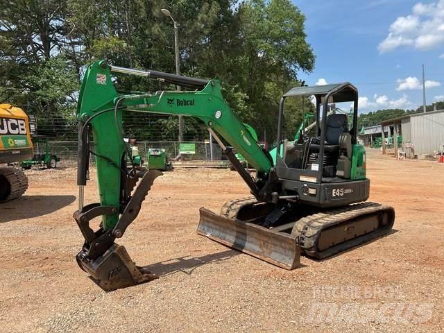 Bobcat E45 履带挖掘机
