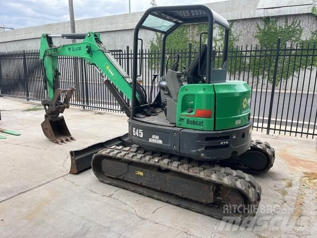 Bobcat E45 履带挖掘机