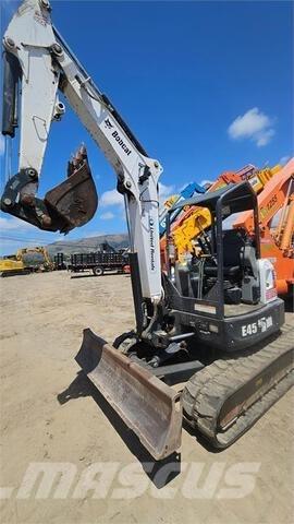 Bobcat E45 履带挖掘机