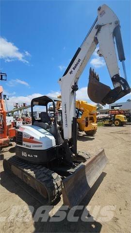 Bobcat E45 履带挖掘机