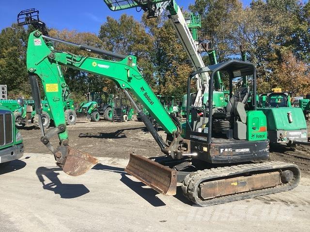 Bobcat E45 履带挖掘机