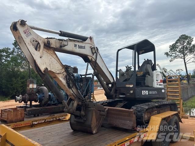 Bobcat E50 履带挖掘机