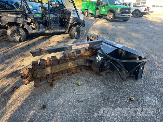 Bobcat LT313 挖沟机