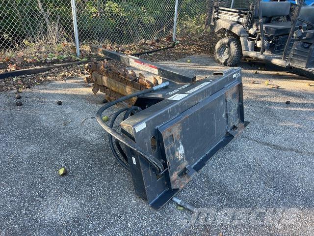 Bobcat LT313 挖沟机