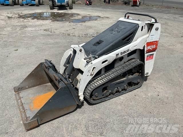 Bobcat MT55 滑移装载机