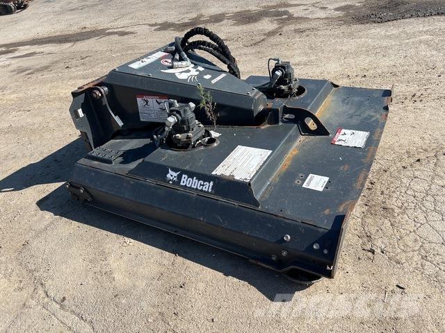 Bobcat RC66 骑乘式割草机