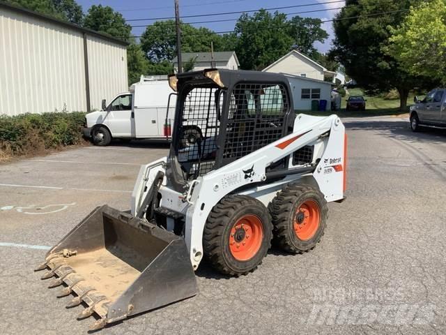 Bobcat S450 滑移装载机