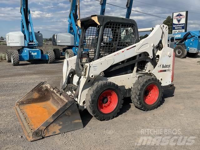 Bobcat S530 滑移装载机