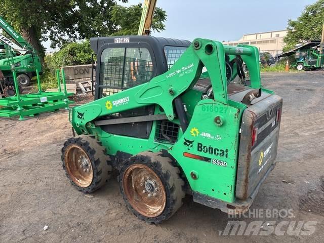 Bobcat S530 滑移装载机