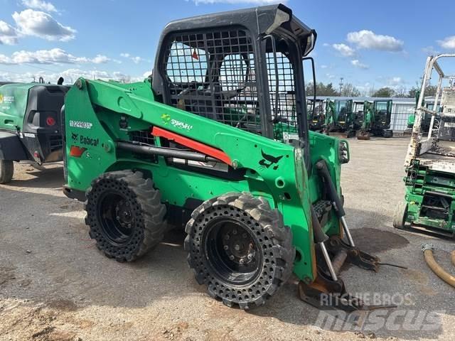 Bobcat S550 滑移装载机