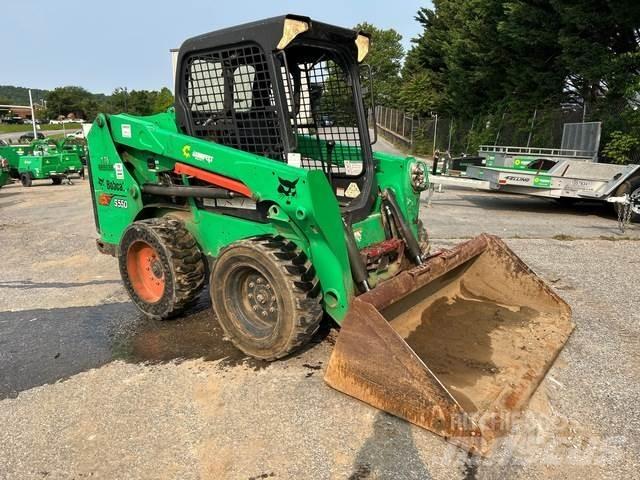 Bobcat S550 滑移装载机