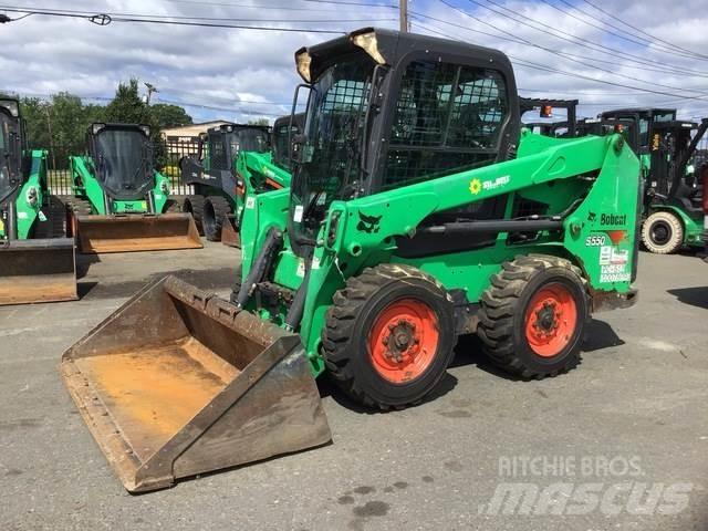 Bobcat S550 滑移装载机