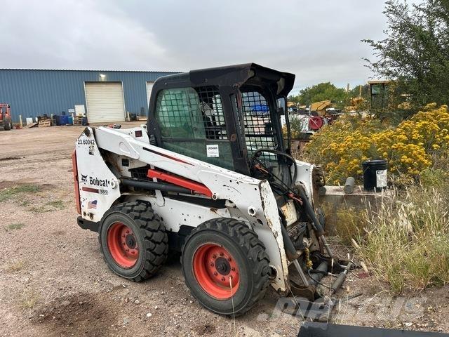 Bobcat S550 滑移装载机