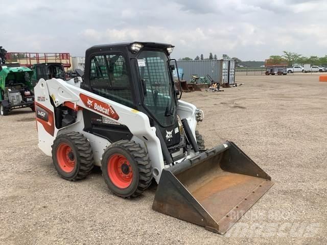 Bobcat S62 滑移装载机