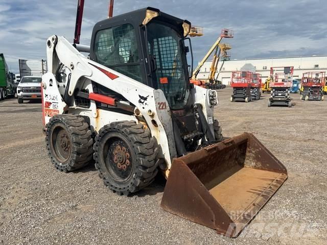 Bobcat S650 滑移装载机
