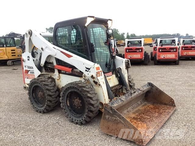 Bobcat S650 滑移装载机