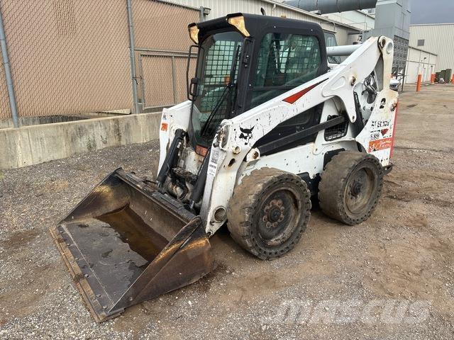 Bobcat S650 滑移装载机