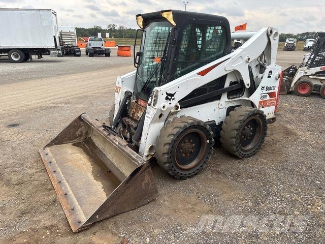 Bobcat S650 滑移装载机