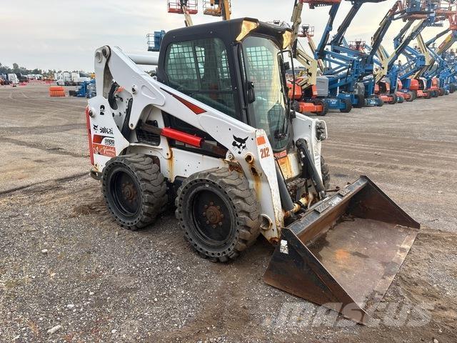 Bobcat S650 滑移装载机