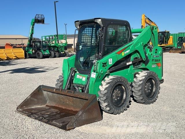Bobcat S650 滑移装载机