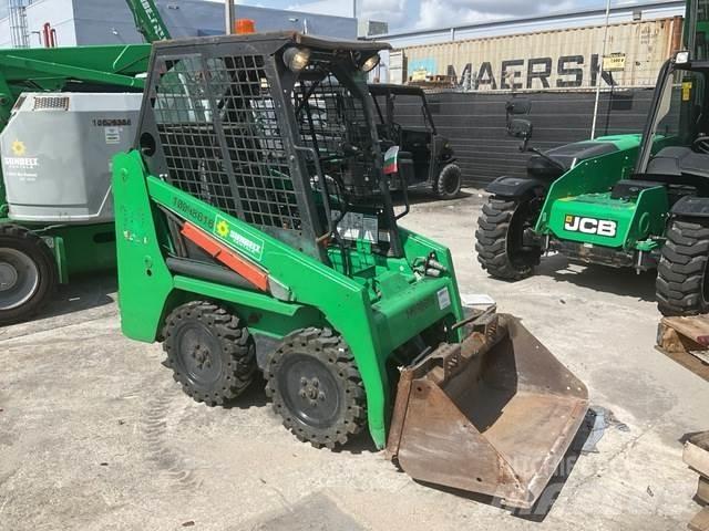 Bobcat S70 滑移装载机
