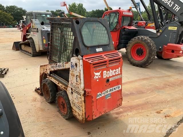Bobcat S70 滑移装载机