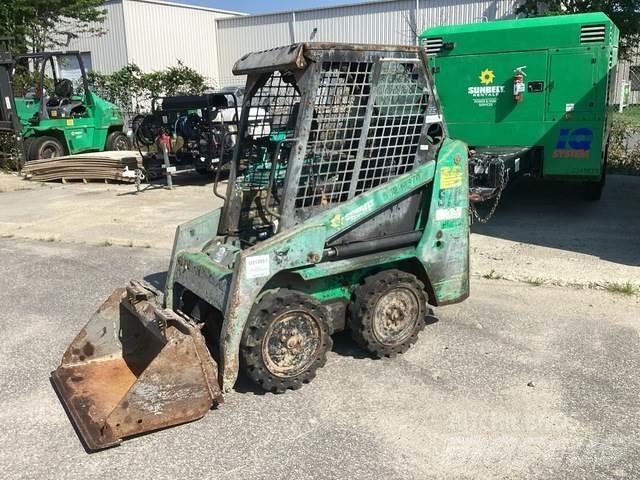 Bobcat S70 滑移装载机